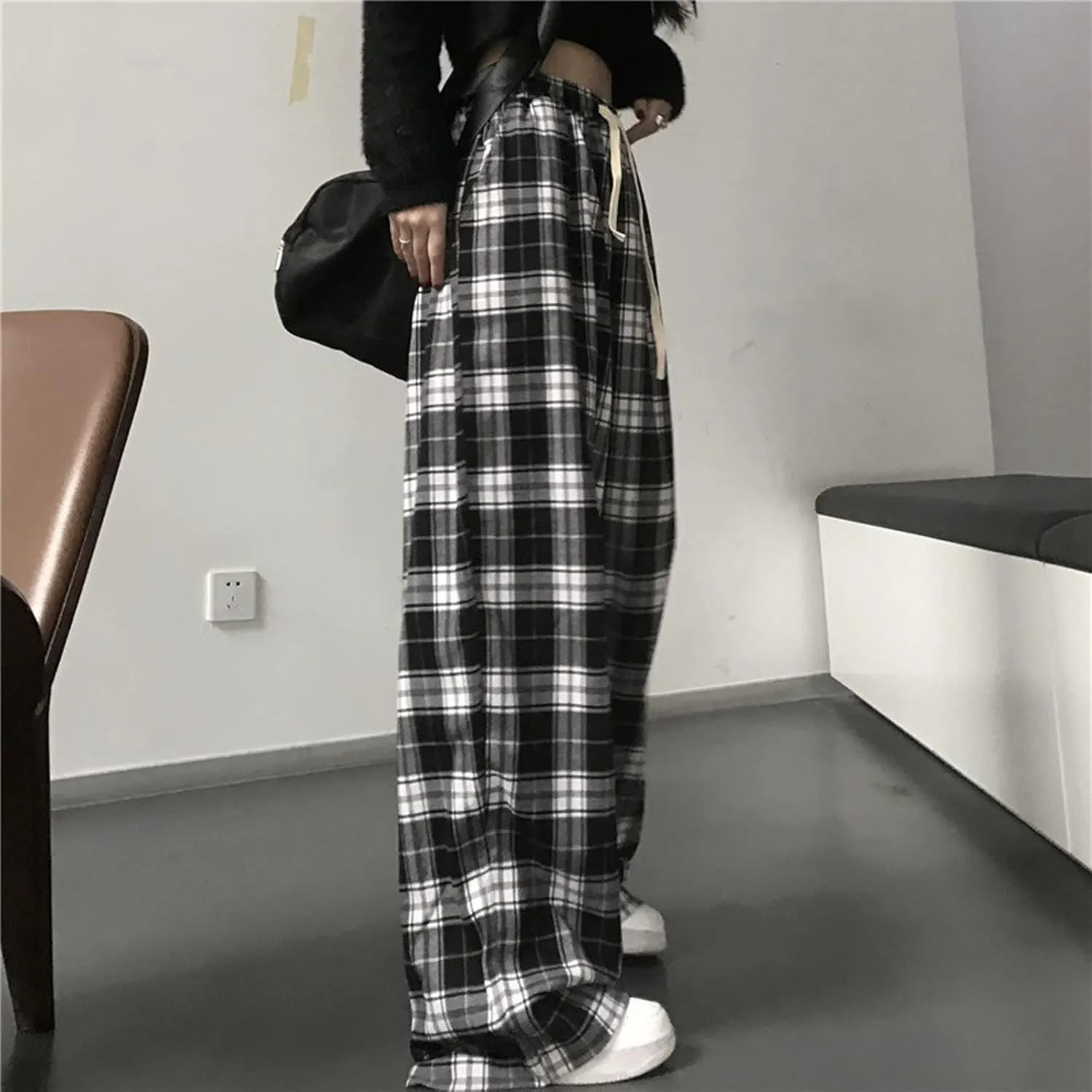 Harajuku Black and White Plaid Trousers Women's Casual Wide Leg Trousers Unisex Hip-hop Loose Straight Trousers