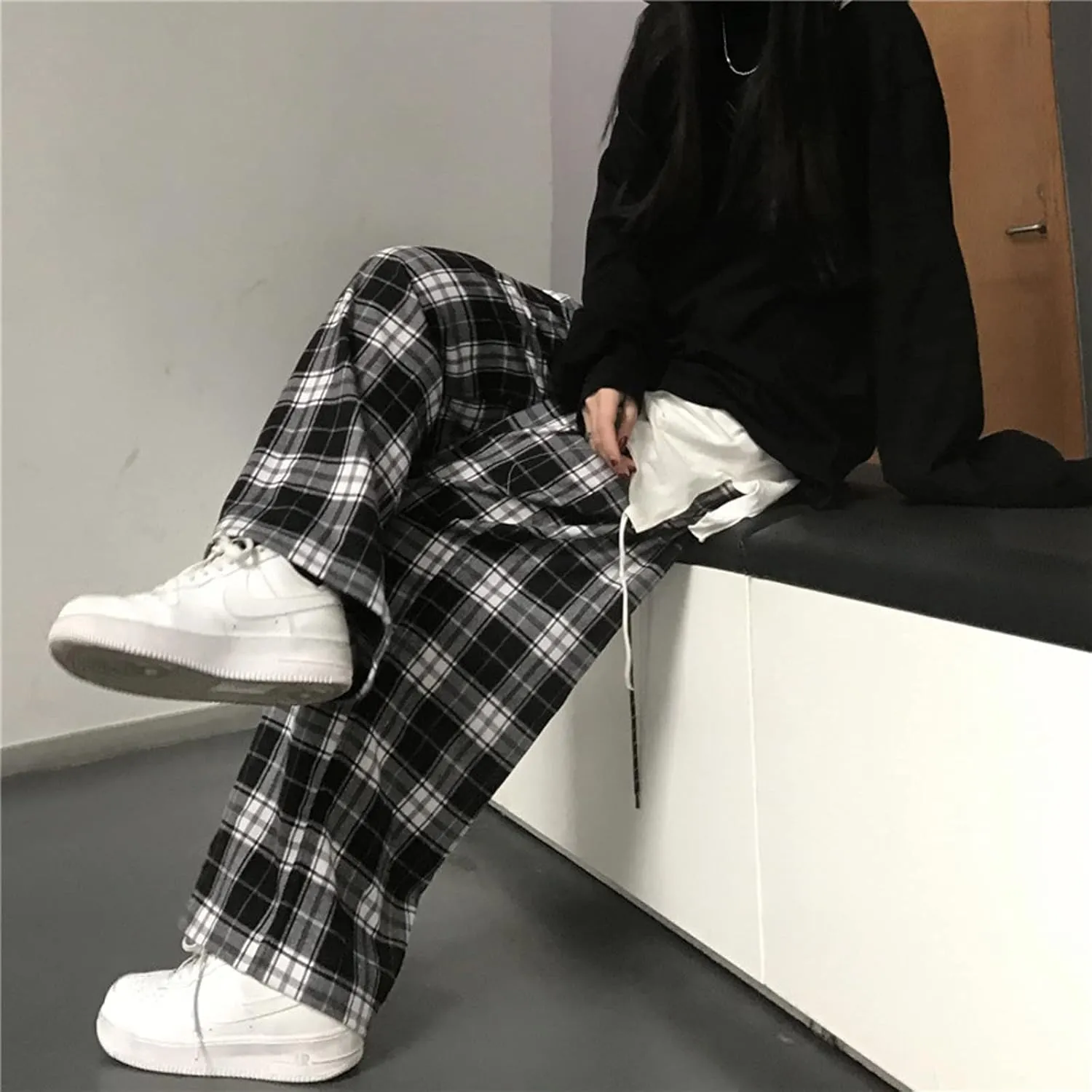 Harajuku Black and White Plaid Trousers Women's Casual Wide Leg Trousers Unisex Hip-hop Loose Straight Trousers