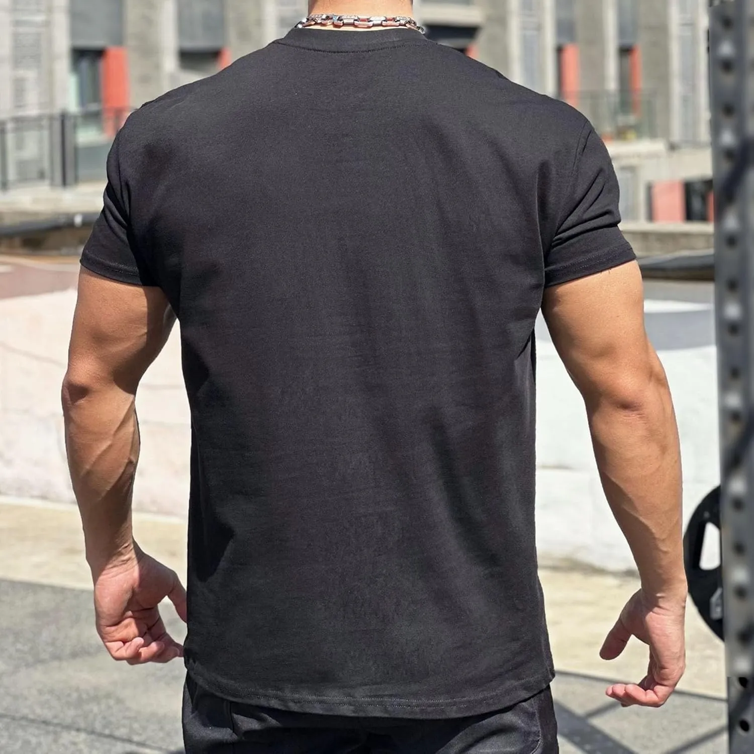 Men's Loose Fit Stretch Solid Outdoor T-Shirts Pocket Muscle Athletic Tee Cerw Neck Casual Workout Tee Shirts